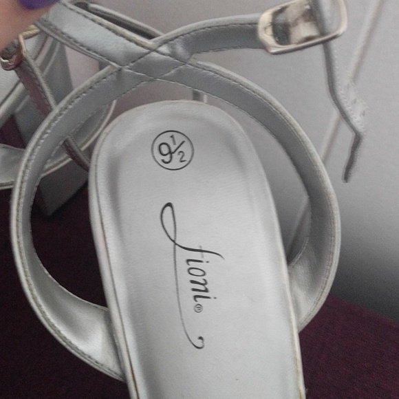 Holographic chunky heel - Picture 2 of 3